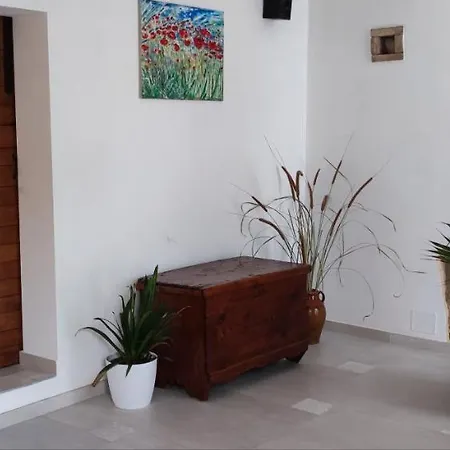 La Casa Dei Panorami Di ホームステイ Colobraro
